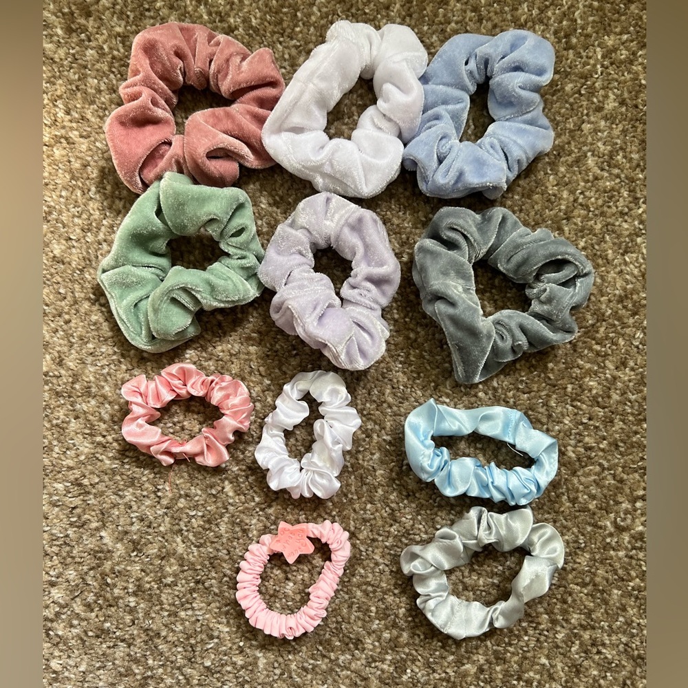 Lot of 11 Pastel Scrunchies Hair Ties Hair Accessories Ponytail Holders Kawaii